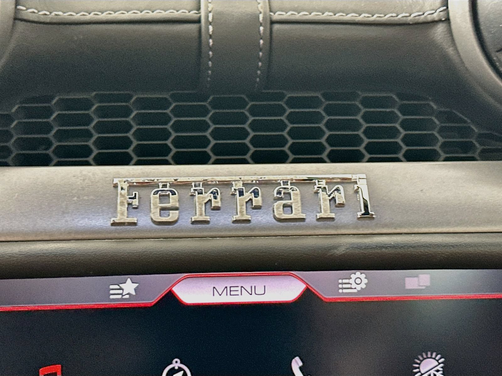Used 2020 Ferrari Portofino RWD image 50
