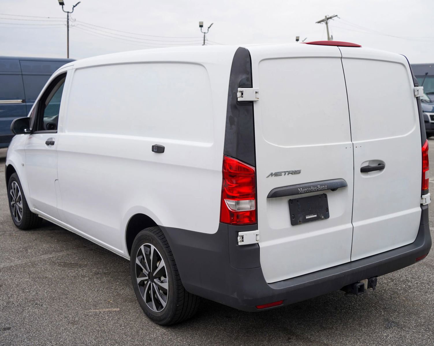 Used 2020 Mercedes-Benz Metris image 4