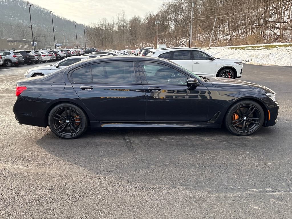 Used 2016 BMW 750i xDrive image 6