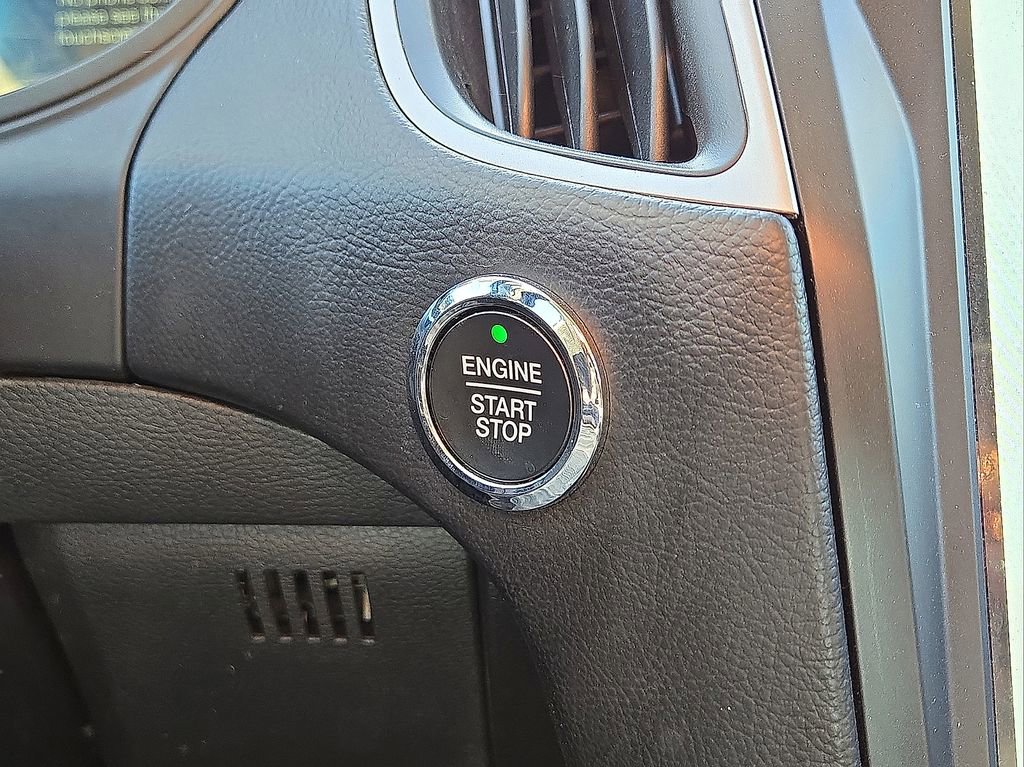 Used 2024 Ford Edge SE image 31