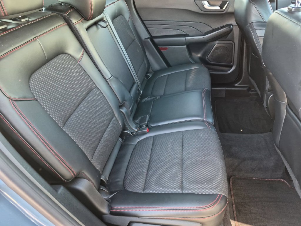 Used 2023 Ford Escape ST-Line w/ Tech Pack #1 AWD/4WD image 21