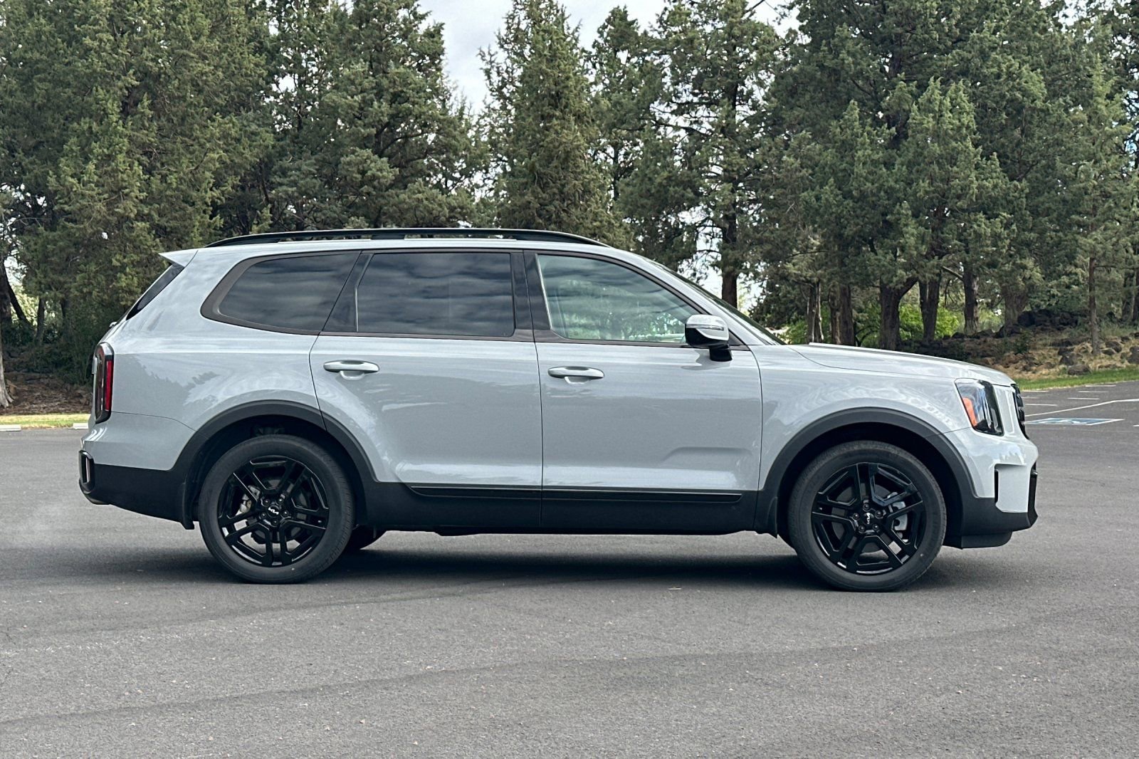 Used 2024 Kia Telluride SX Prestige X-Line AWD/4WD image 3