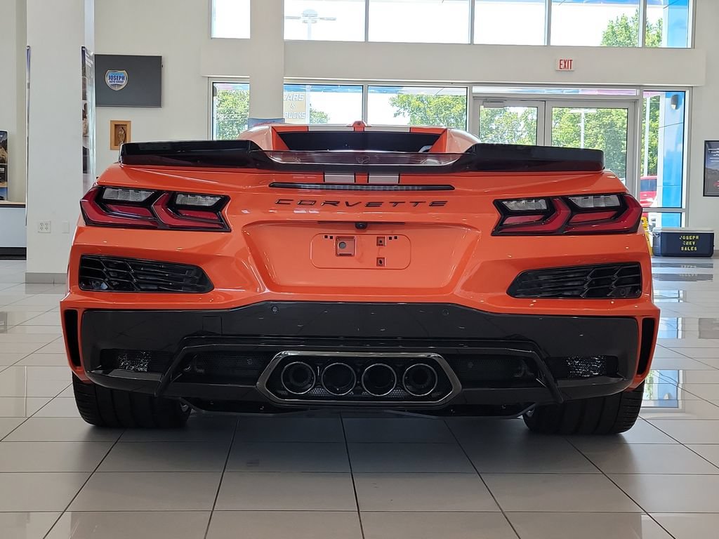 New 2027 Chevrolet Corvette Z06 RWD image 8