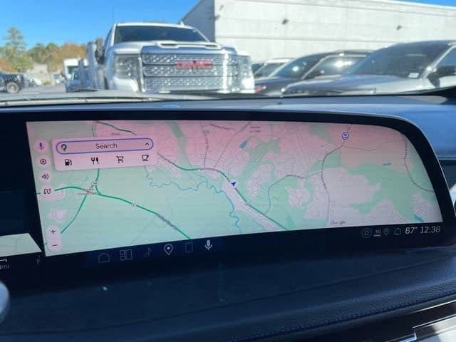 Used 2025 Cadillac XT4 Sport image 13