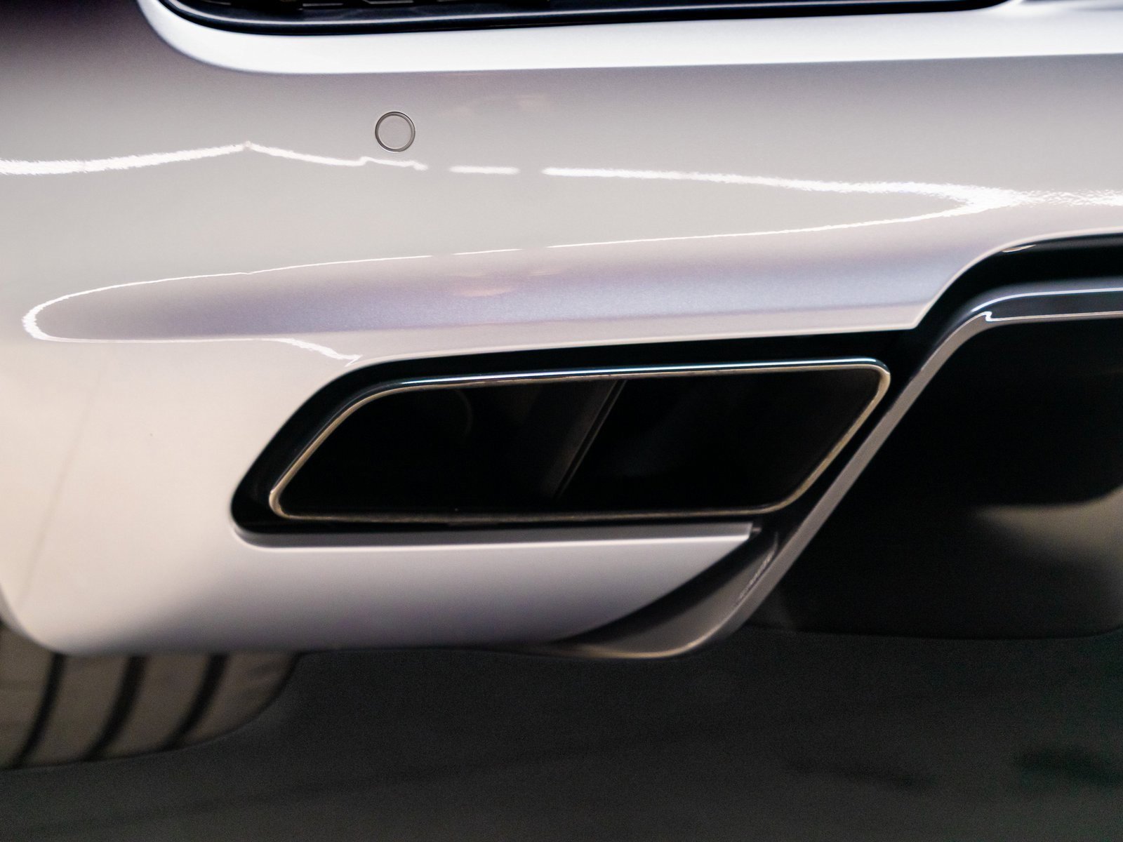 Used 2018 Audi R8 V10 w/ Premium Package image 37