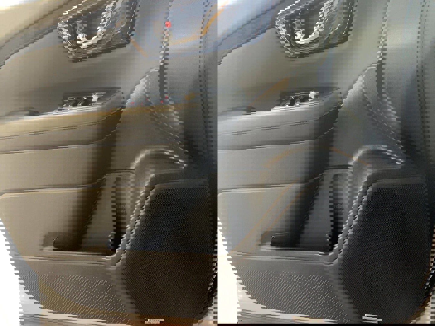 Used 2025 Subaru Forester Limited image 18