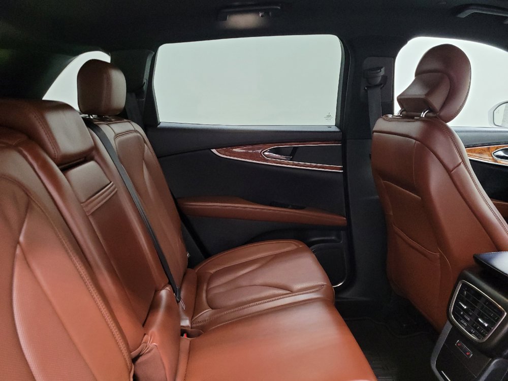 Used 2016 Lincoln MKX Reserve AWD/4WD image 19