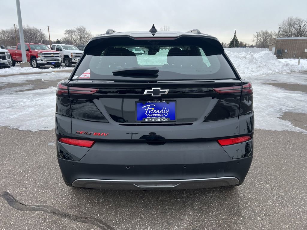 Certified 2023 Chevrolet Bolt EUV Premier w/ Sun & Sound Package FWD image 9
