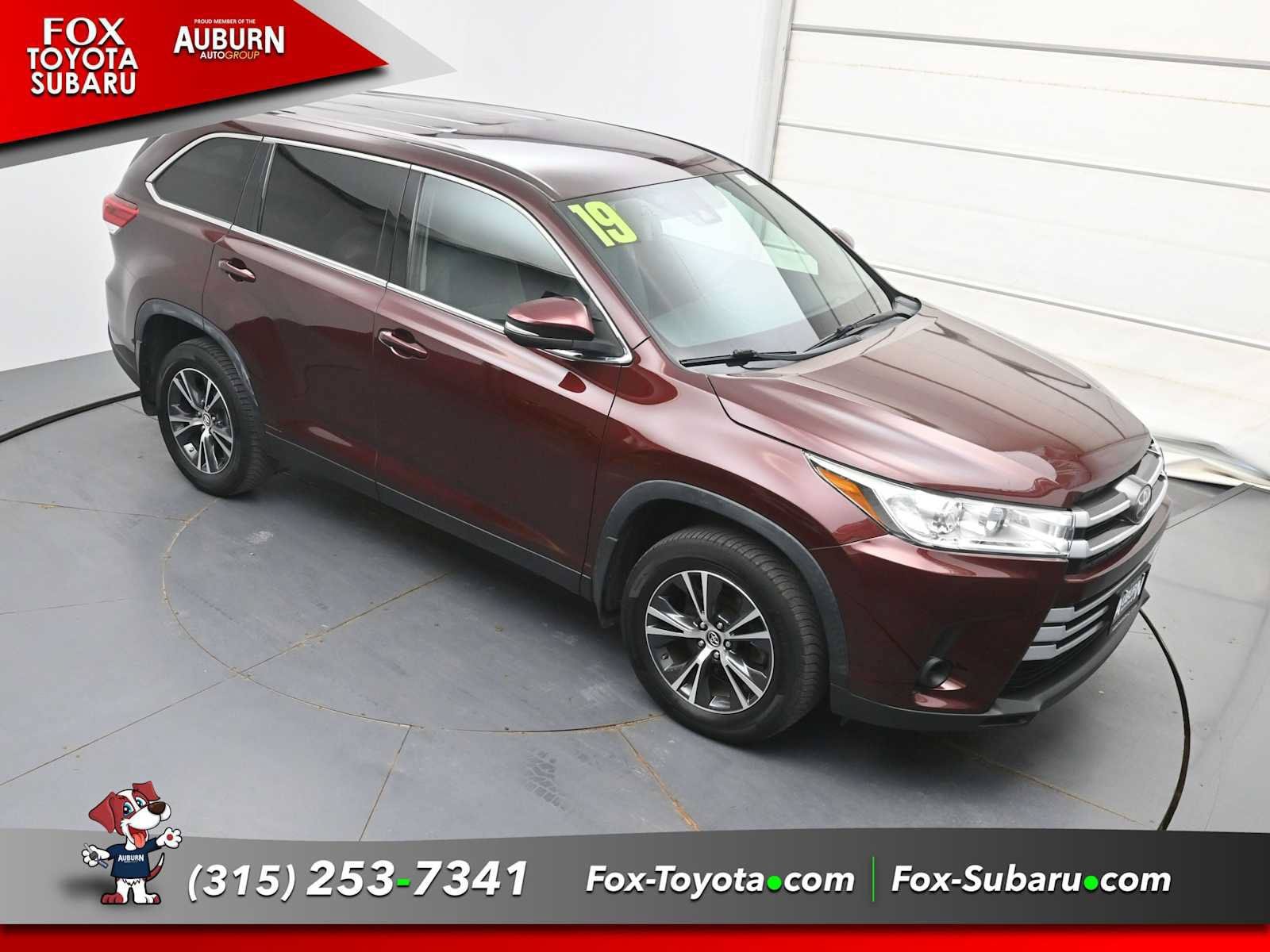 Used 2019 Toyota Highlander LE AWD/4WD image 31