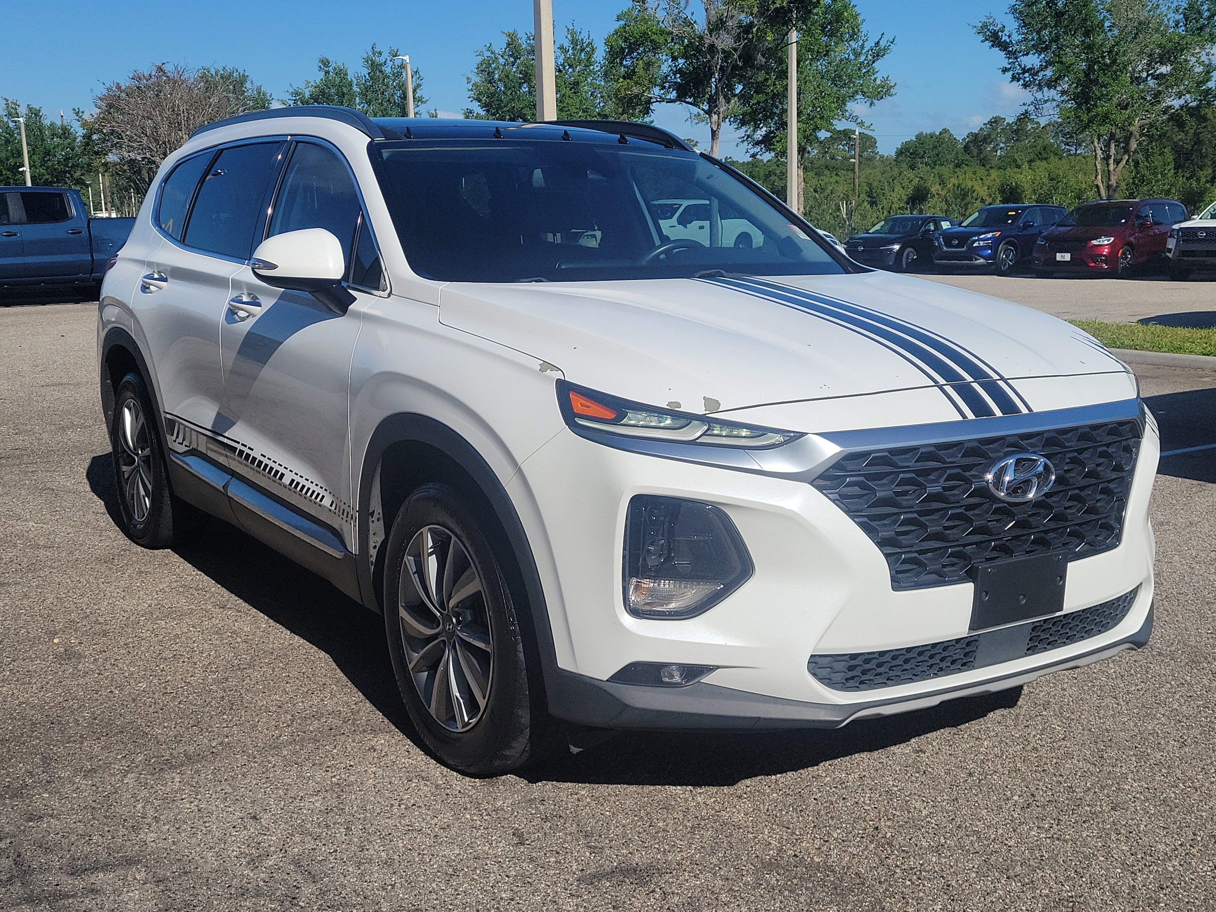 Used 2020 Hyundai Santa Fe SEL w/ Convenience + Premium Package image 3