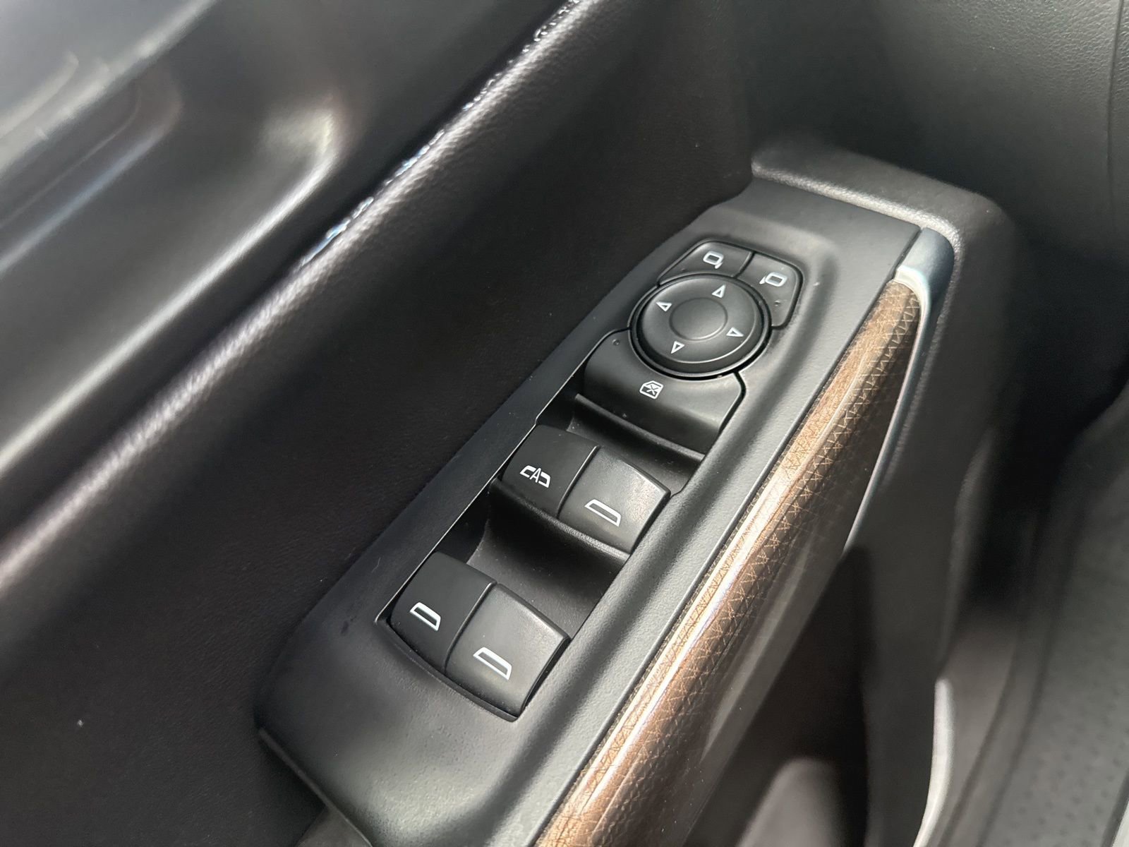 Used 2019 Chevrolet Silverado 1500 LT w/ All-Star Edition image 36