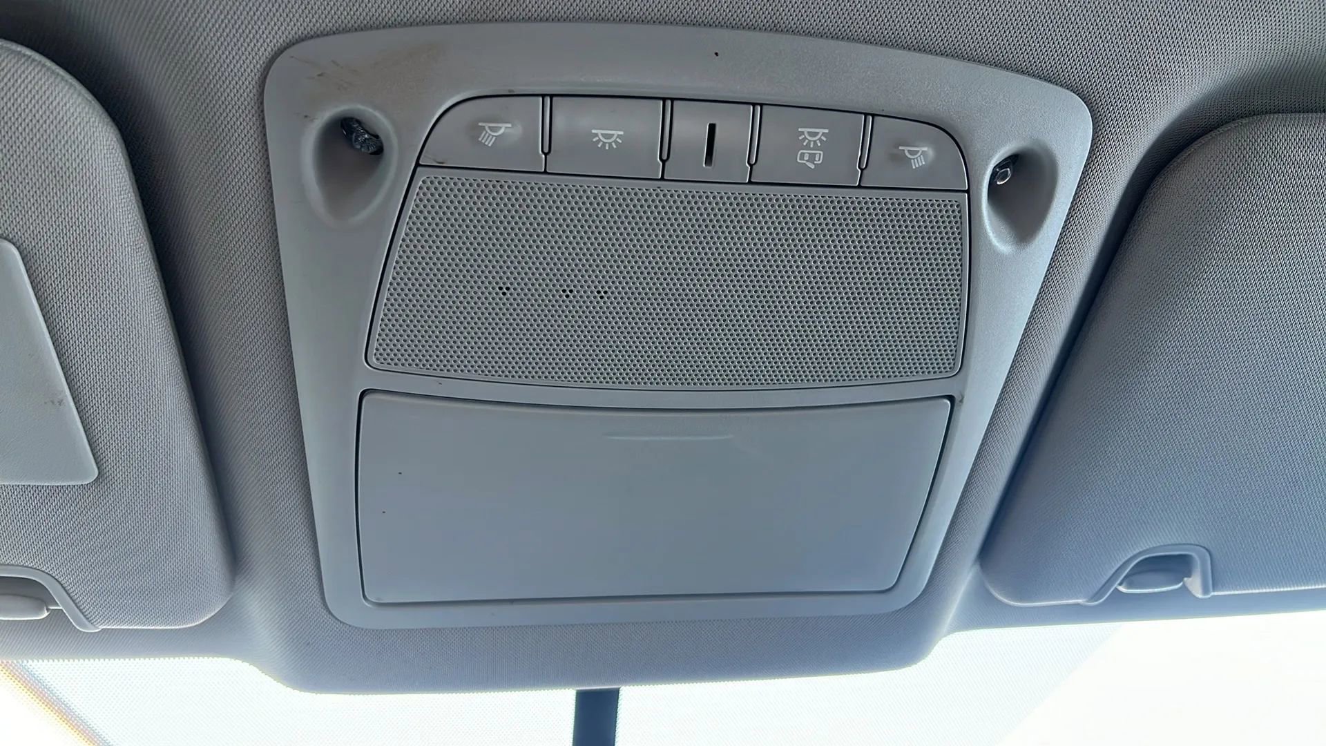 Used 2016 Nissan Rogue SV image 21