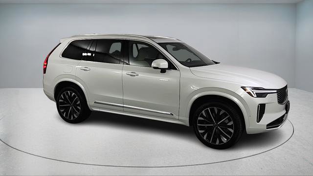 Used 2026 Volvo XC90 B6 Plus w/ Protection Package Premier AWD/4WD image 2