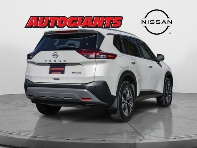 Certified 2022 Nissan Rogue SV w/ SV Premium Package image 5