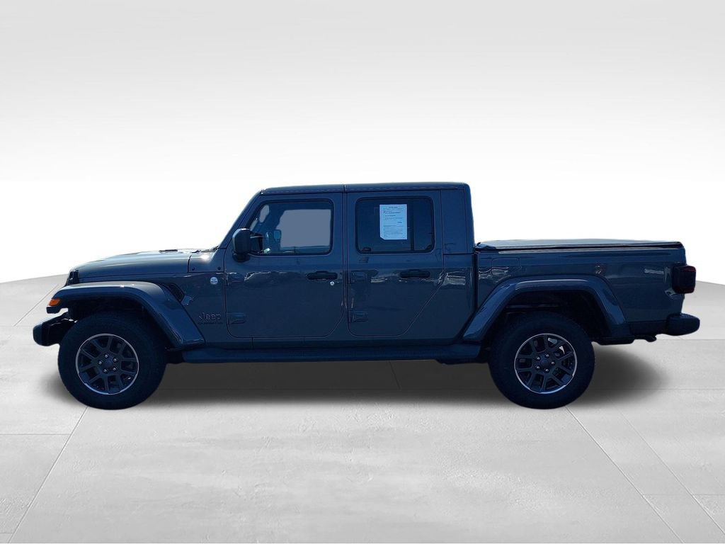 Used 2020 Jeep Gladiator Overland AWD/4WD image 2
