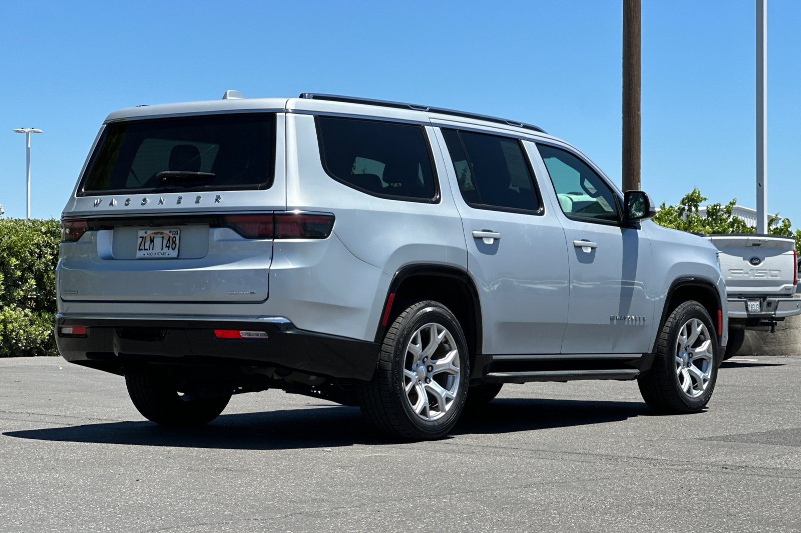 Certified 2022 Jeep Wagoneer Series II AWD/4WD image 4