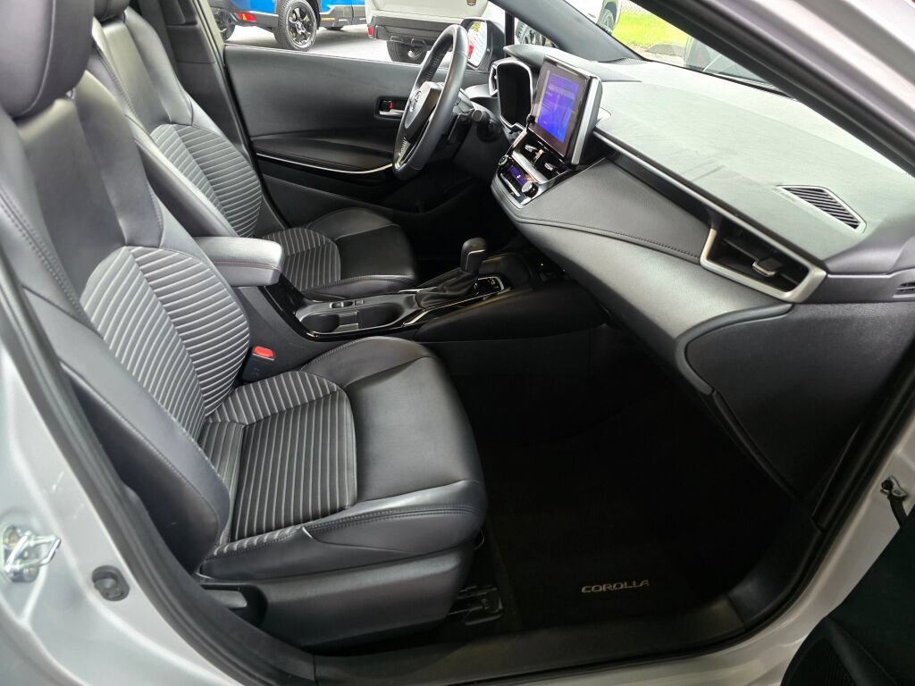 Used 2024 Toyota Corolla XSE FWD image 11
