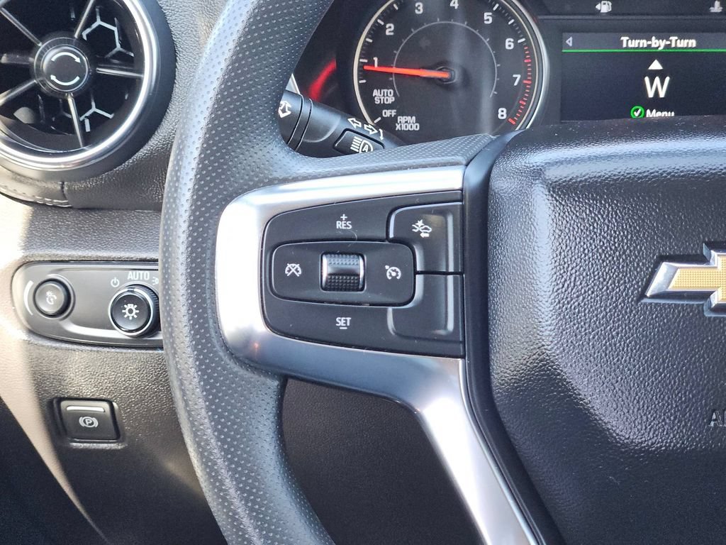 Used 2025 Chevrolet Blazer LT FWD image 24