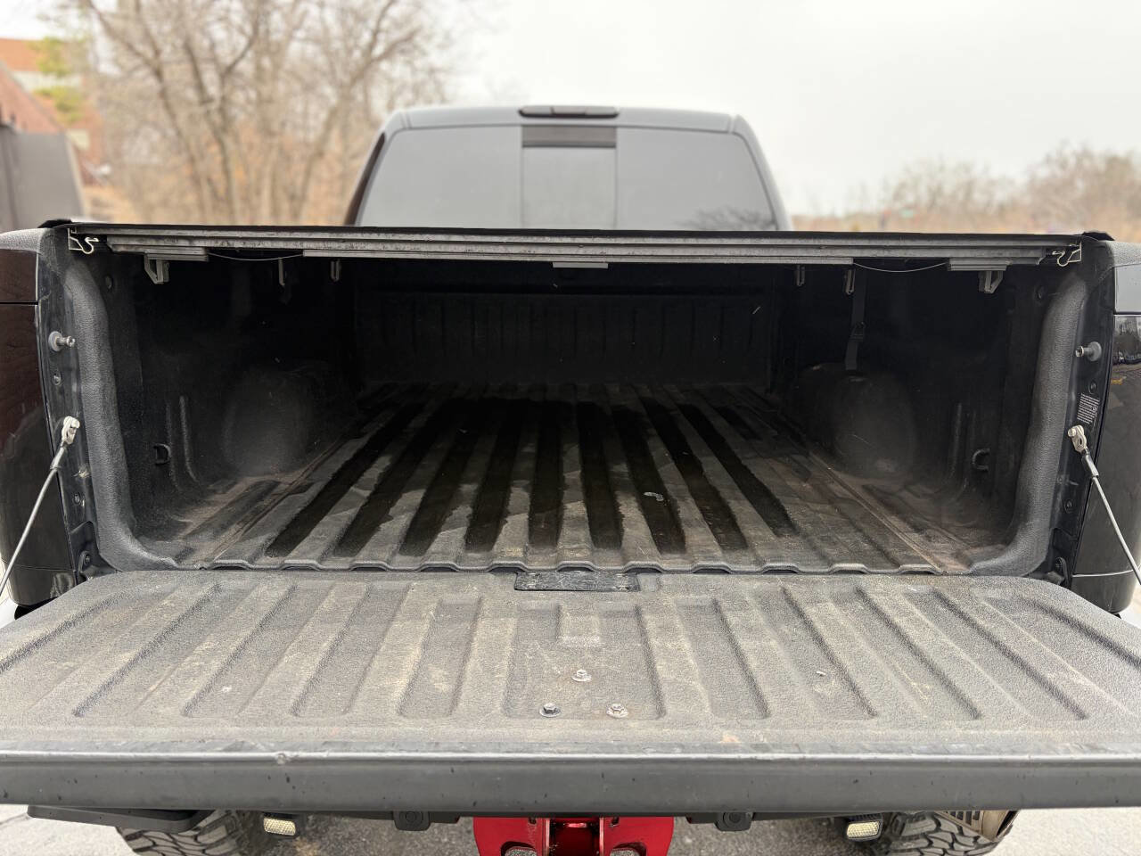 Used 2011 GMC Sierra 2500 Denali w/ Suspension Package, Off-Road AWD/4WD image 23