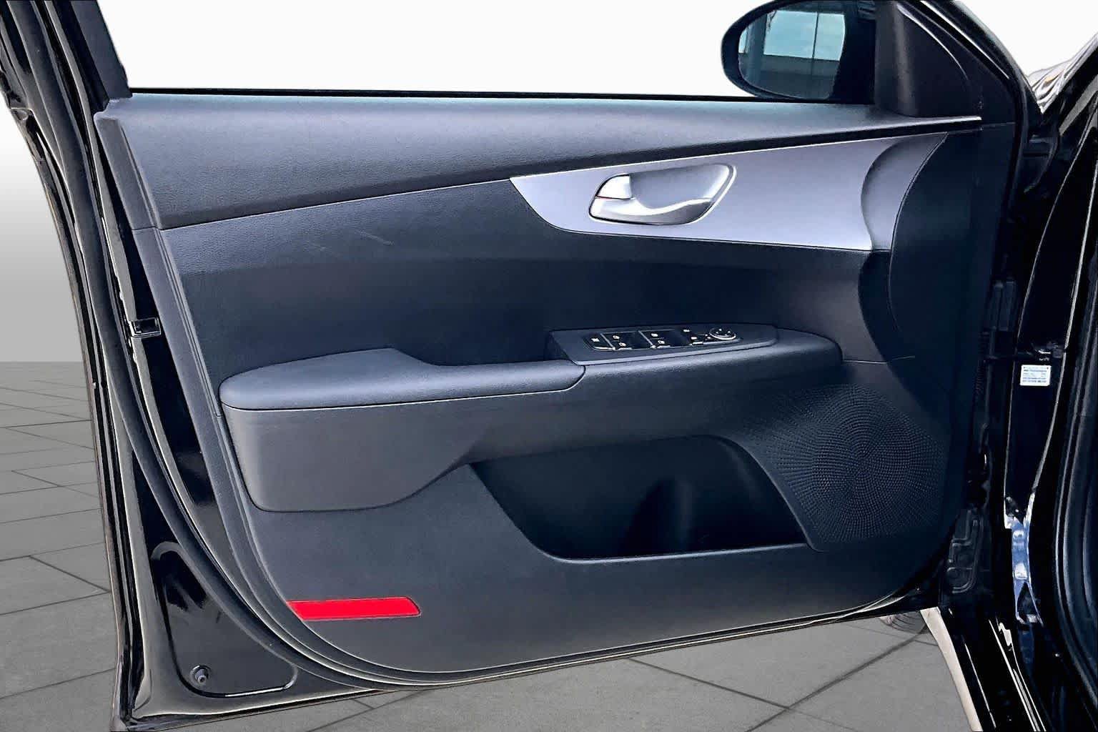 Certified 2024 Kia Forte LXS w/ LXS Technology Package FWD image 20
