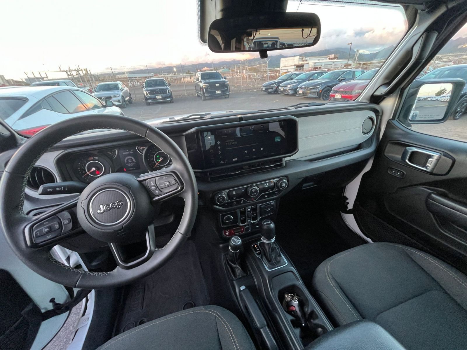 Used 2025 Jeep Wrangler Unlimited Sport AWD/4WD image 34