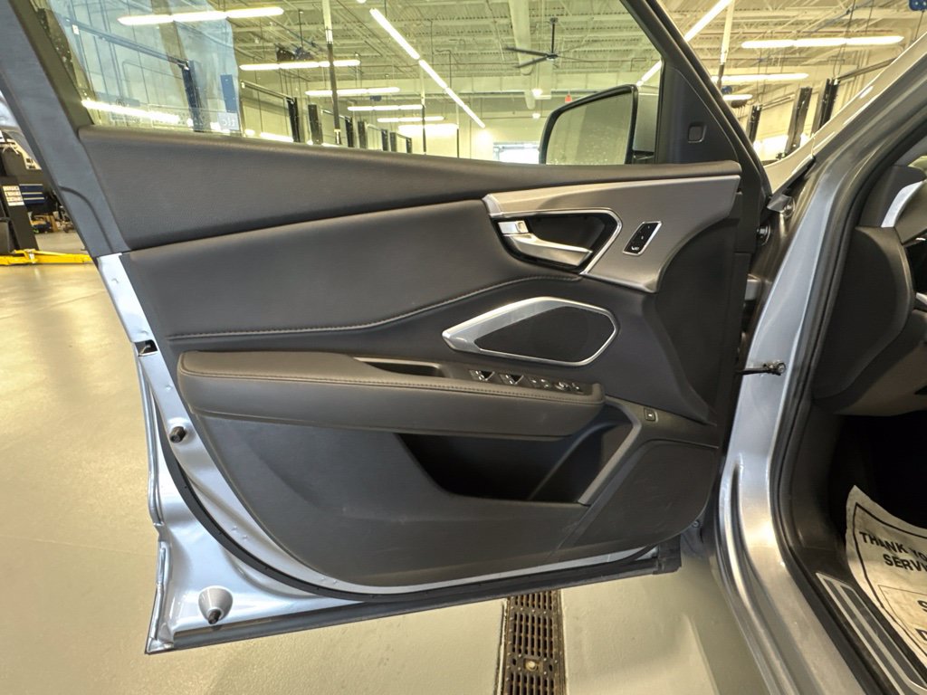 Used 2024 Acura RDX SH-AWD image 11