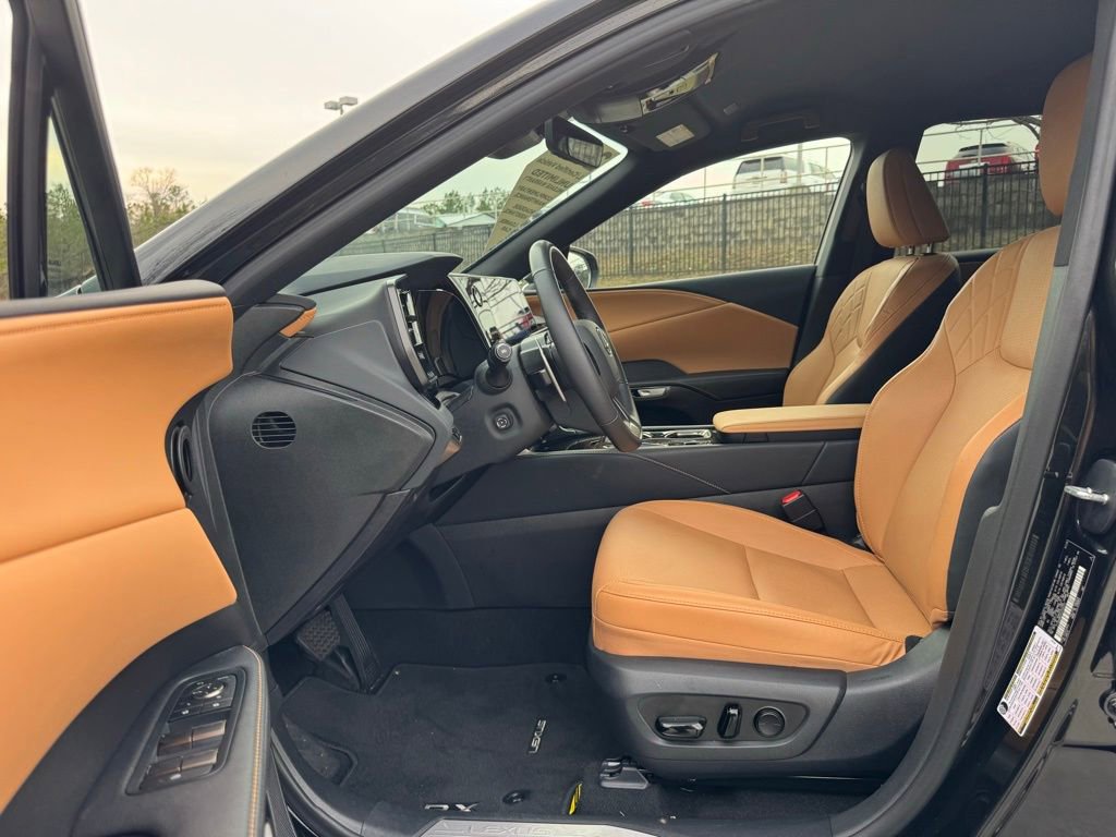 Certified 2025 Lexus RX 350 FWD image 25