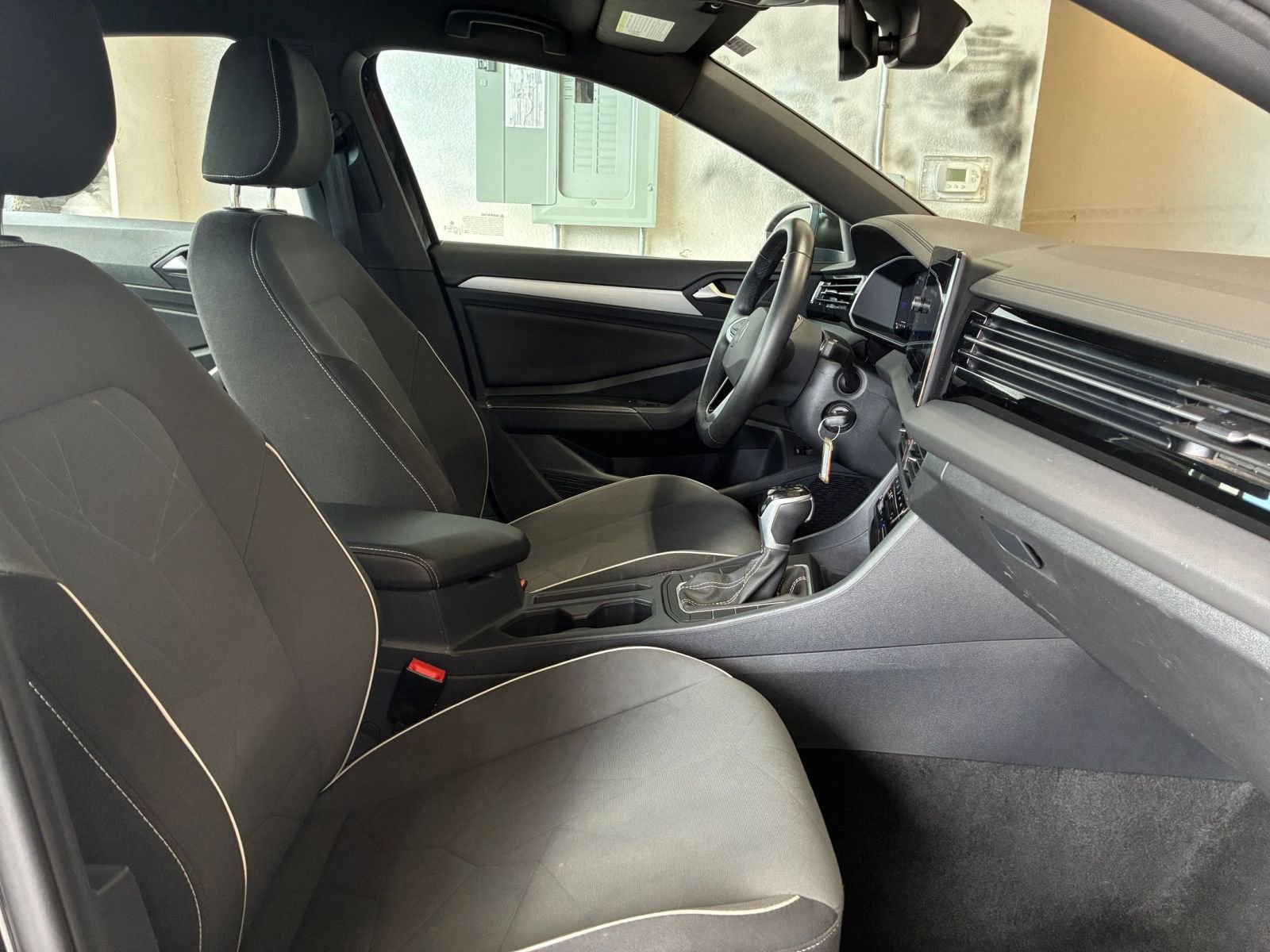 Used 2025 Volkswagen Jetta Sport image 34