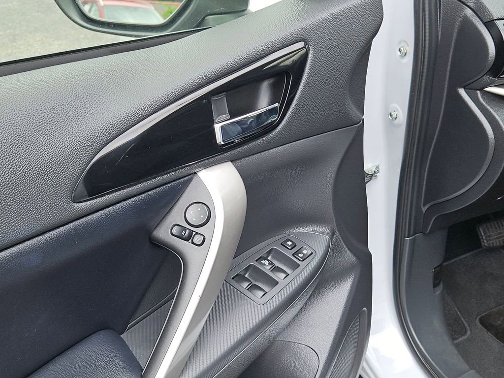 Used 2025 Mitsubishi Eclipse Cross SE AWD/4WD image 15