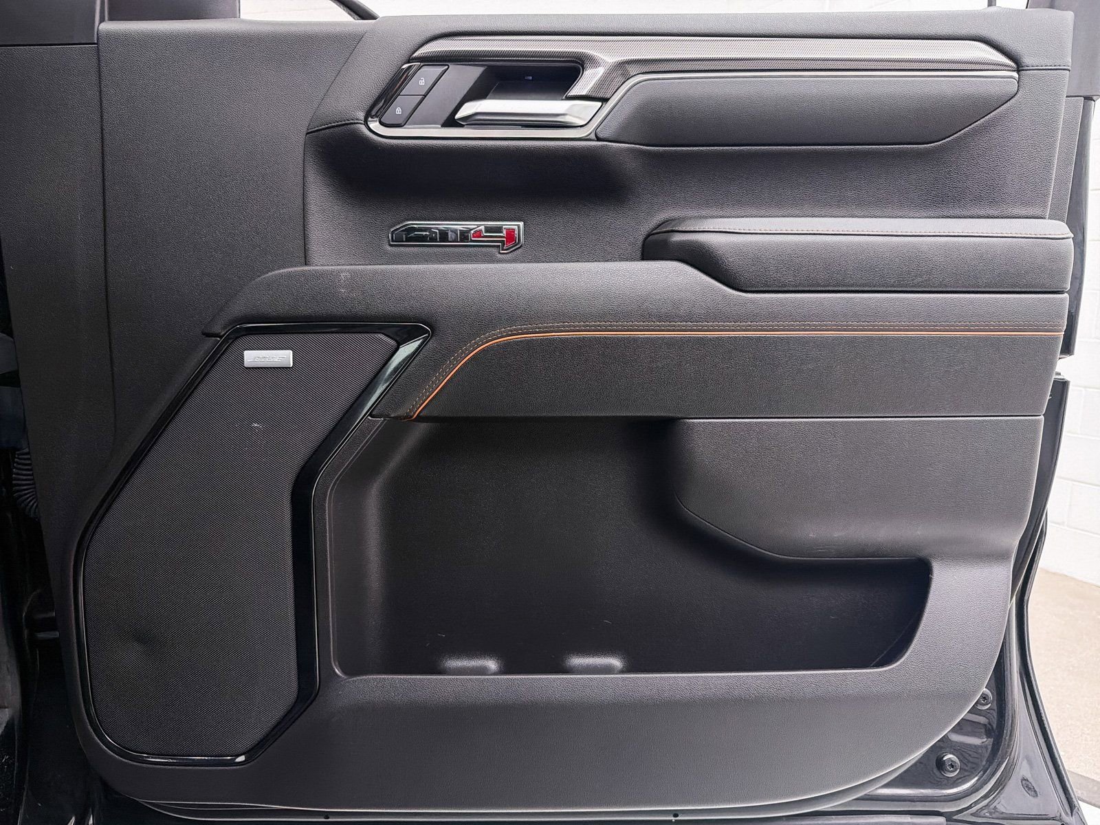 Used 2024 GMC Sierra 1500 AT4 w/ Technology Package image 29