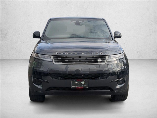 Used 2025 Land Rover Range Rover Sport SE AWD/4WD image 2