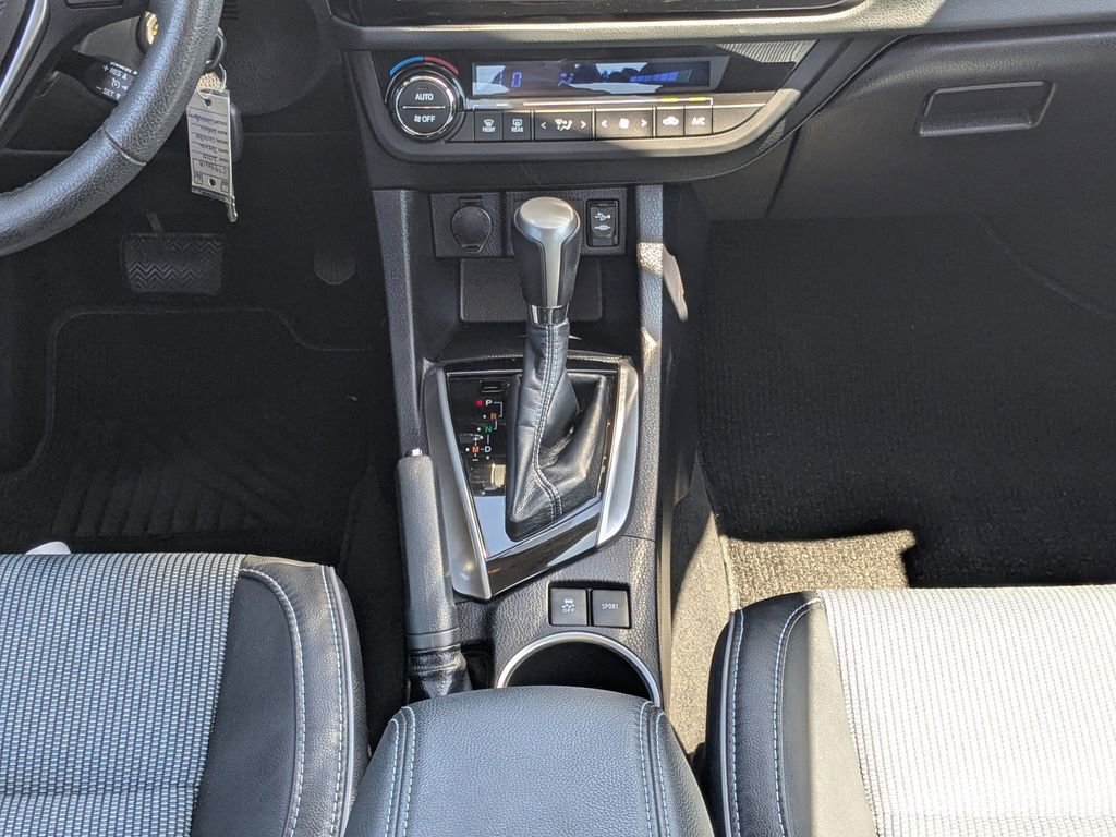 Used 2015 Toyota Corolla S image 17