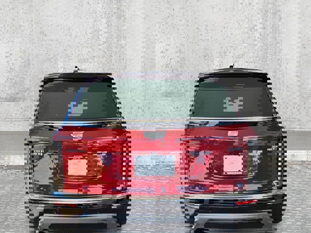 New 2026 Cadillac Vistiq Luxury w/ LPO, Floor Liner Package image 11