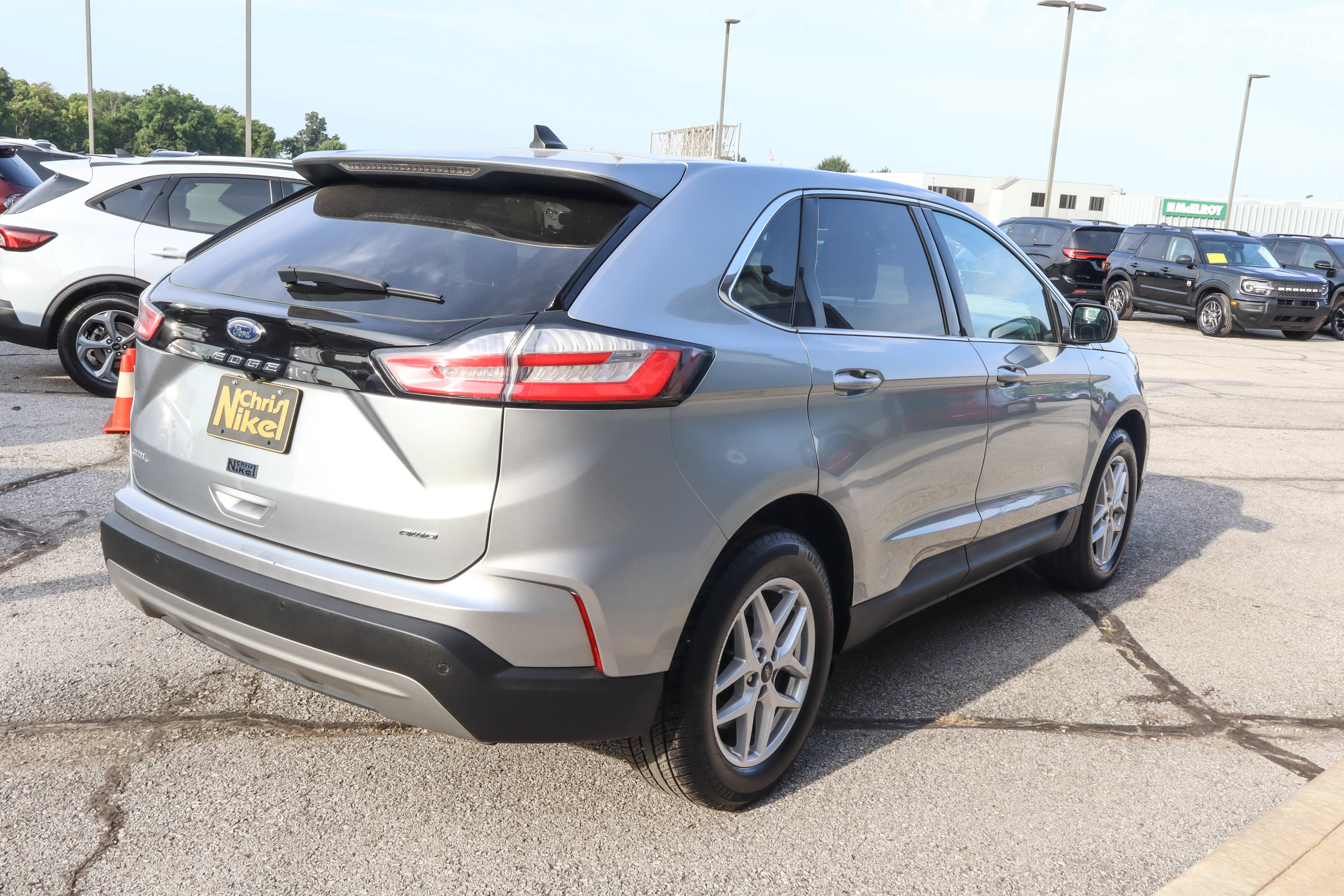 Used 2024 Ford Edge SEL AWD/4WD image 4