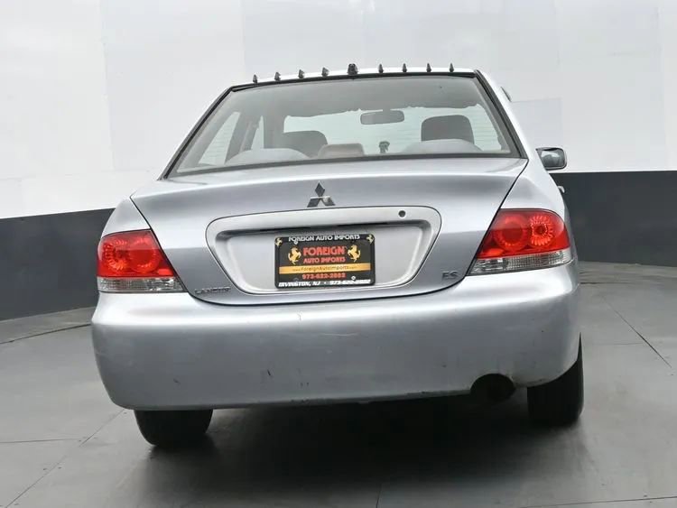 Used 2005 Mitsubishi Lancer ES FWD image 8