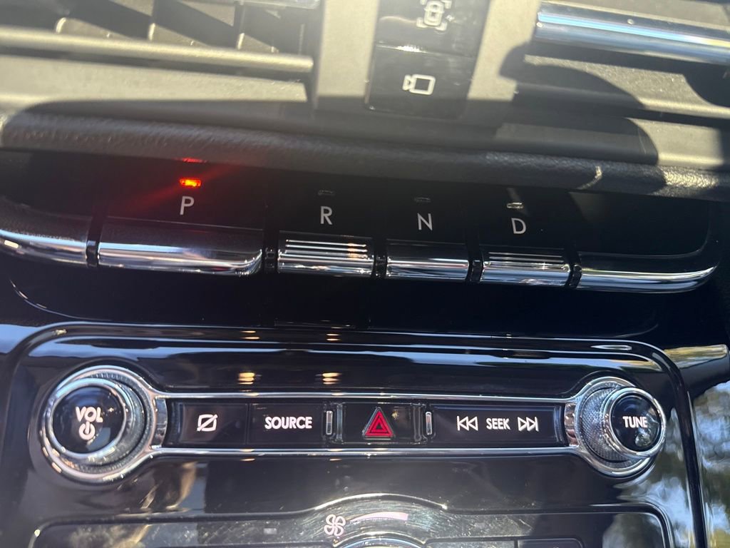 Used 2022 Lincoln Corsair Reserve w/ Sport Package image 25