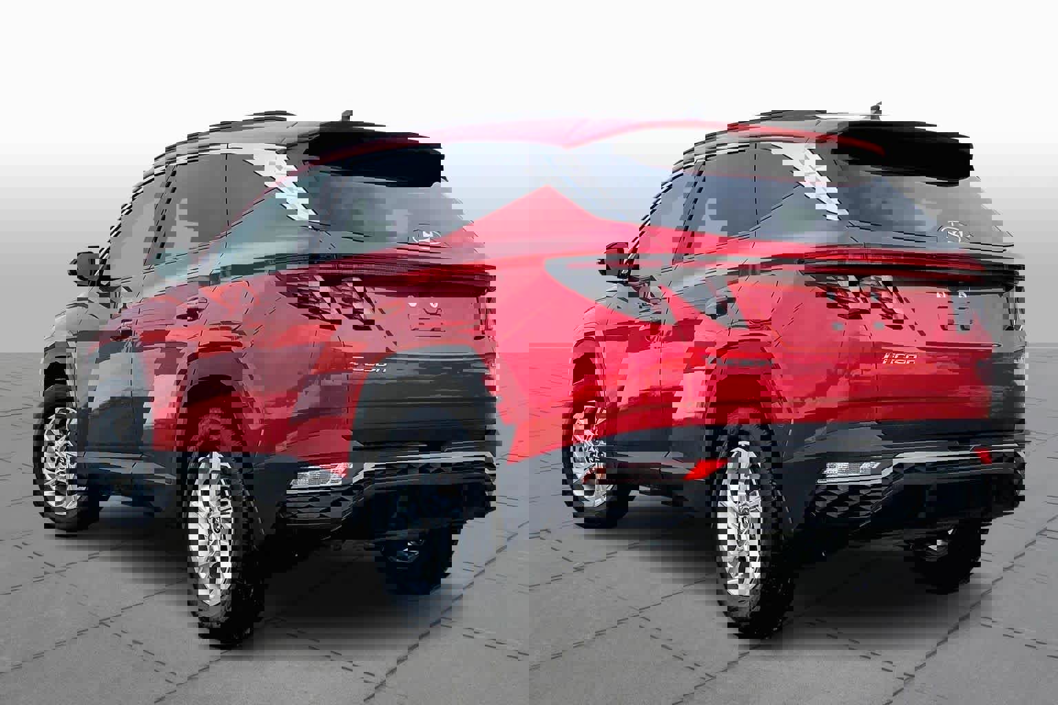 Used 2022 Hyundai Tucson SEL w/ Cargo Package image 12