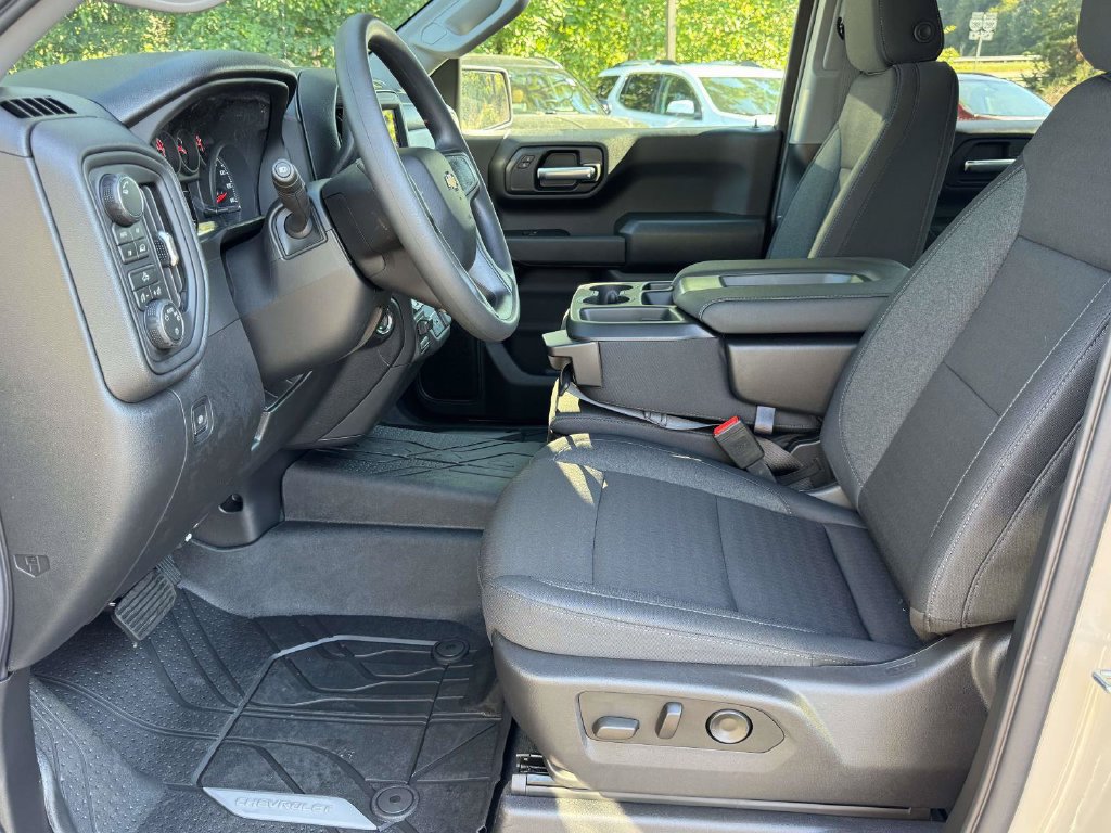 New 2026 Chevrolet Silverado 1500 Custom w/ Turbomax Blackout Package AWD/4WD image 20