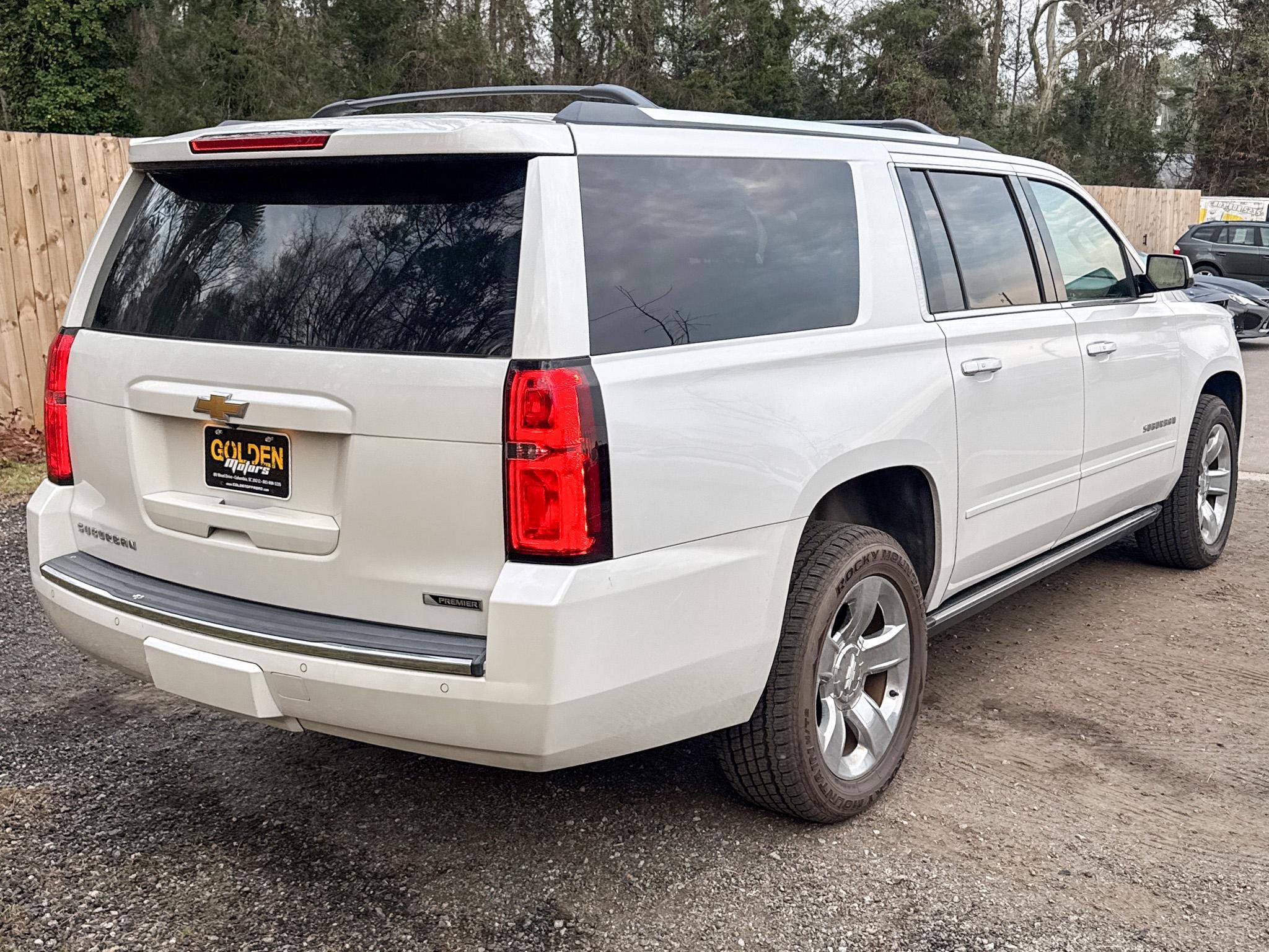 Used 2017 Chevrolet Suburban Premier image 12