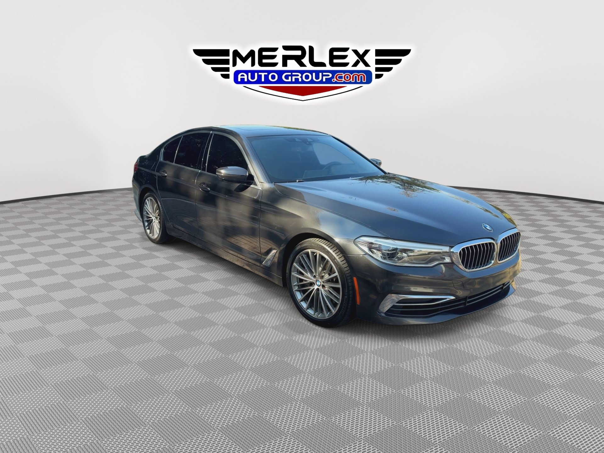 Used 2020 BMW 540i w/ Executive Package RWD image 2
