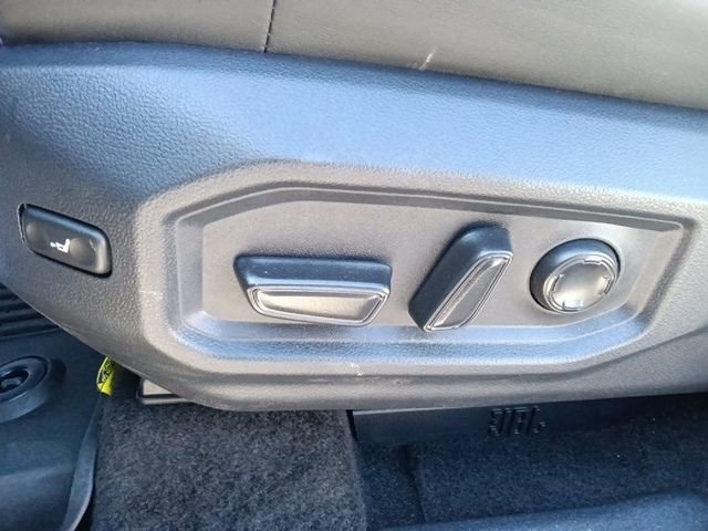 Used 2025 Toyota Sequoia Platinum AWD/4WD image 17