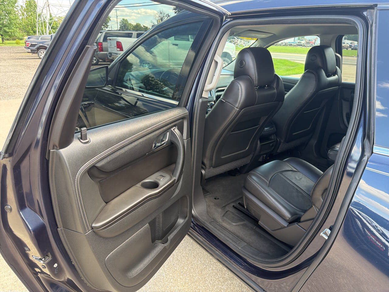 Used 2015 Chevrolet Traverse LT FWD image 13