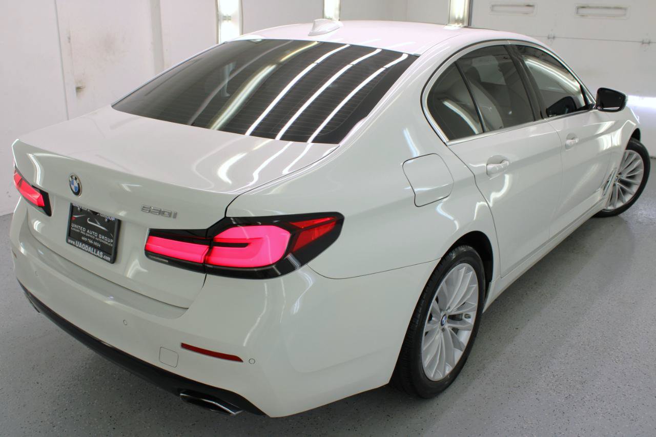 Used 2021 BMW 530i w/ Convenience Package RWD image 30