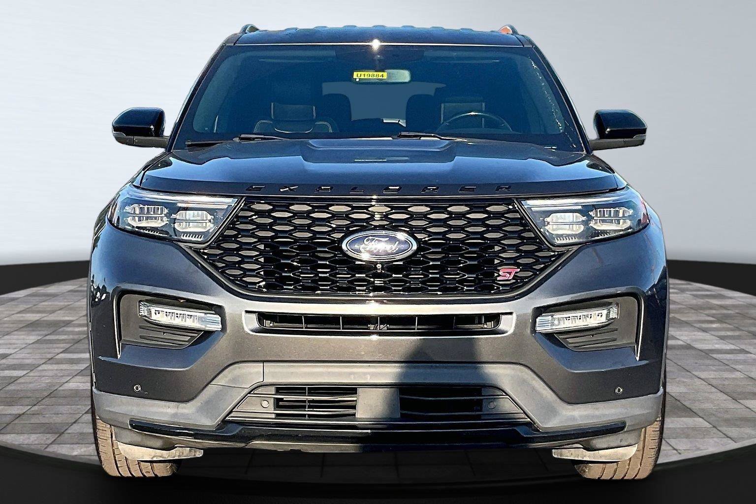 Used 2020 Ford Explorer ST AWD/4WD image 2