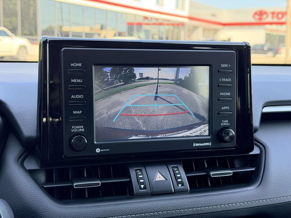 Certified 2020 Toyota RAV4 XLE Premium AWD/4WD image 4