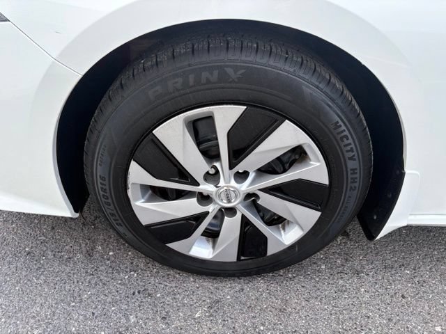 Used 2019 Nissan Altima 2.5 S FWD image 13