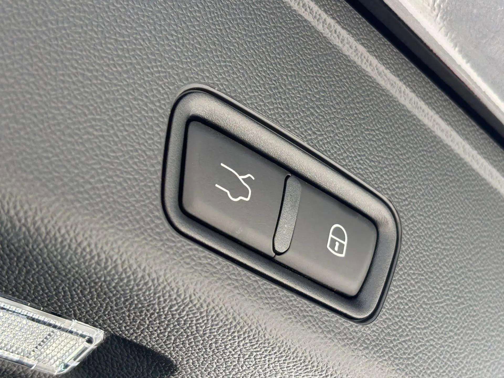 New 2025 Maserati Grecale GT image 38