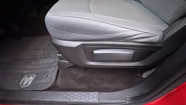 Used 2018 RAM 1500 Express image 26