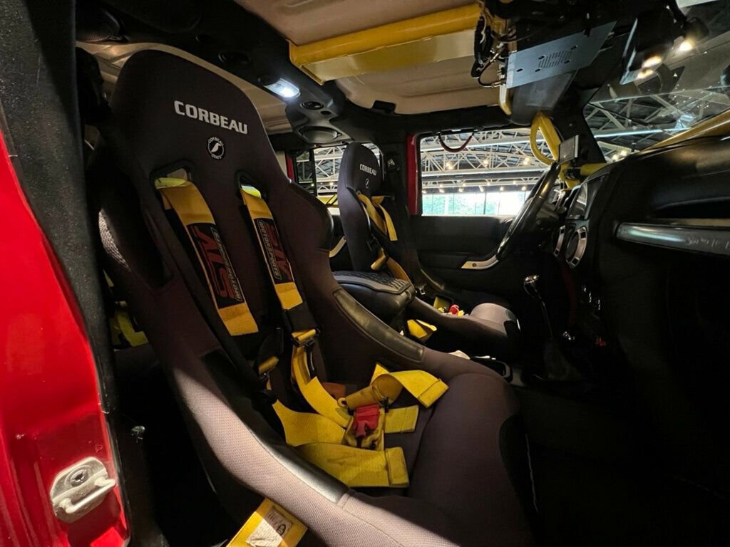 Used 2014 Jeep Wrangler Unlimited Rubicon w/ Max Tow Package image 37