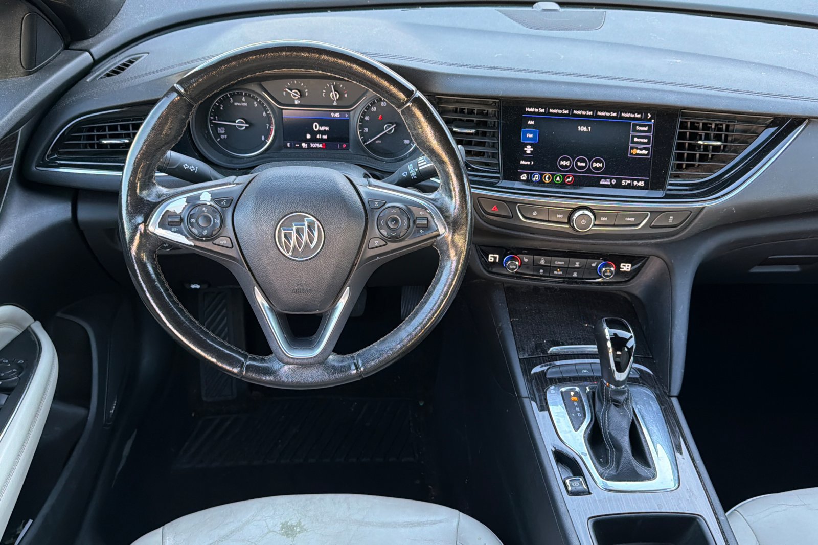 Used 2020 Buick Regal Avenir w/ Driver Confidence Package II FWD image 18